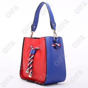 ���� �� 06.04. �������� ������� LIKEBAG �� �������� �����!