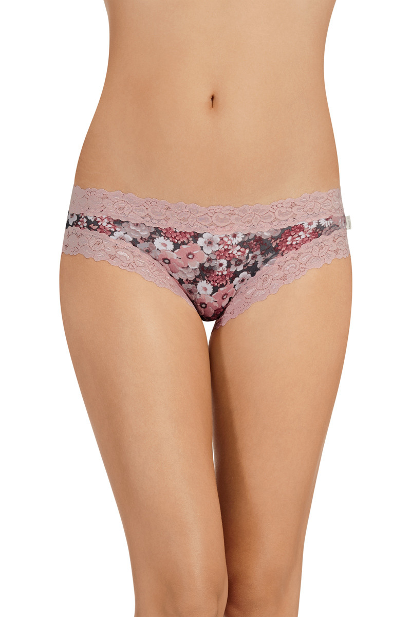 ���� �� 08.05.������ ����� �� ������� ������� B o n d s, T e x, J o c k e y! ���������� �� 84 ���! -22