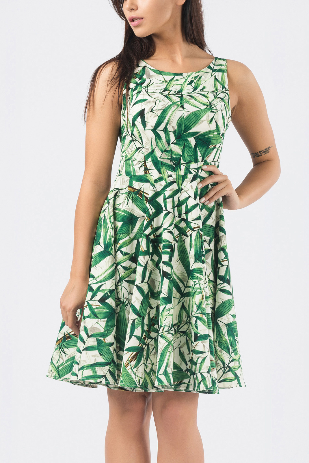 ���� �� 16.06. �����, ������ ������ ��������� �� C@riC@ - ����� �������� ������, ��������, ����, �����, �����������, ����, � ������!����������� ����� ��������� �����������, ������ ��� �������. � ����� ����� 3 ��� - WEEKEND SALE, ������ �� 70%