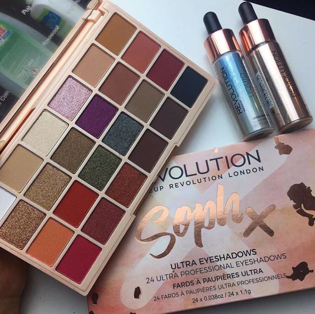 ���� �� 16 �������.Make up Revo*lution - ������������ ���������, ����� � ���������� �� �������� . ����������� � �������� �� ������������� ���� (�� 82 ������),������� ������� ���� ����ۣ����� �����������)) ����� ������� ������� 27. 