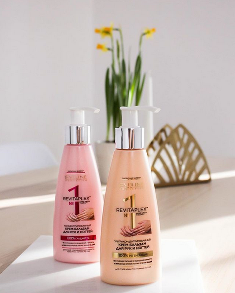 ����������������� ����-�������� ��� ��� � ������ �� ����� Revitaplex �� Eveline �������� �������� ��� ����� �� ����� ����� ��� � ���������� ����� � ����������� �� �������� �������, ���������� � ������. � ����������� ������� ����� ������ � �������������