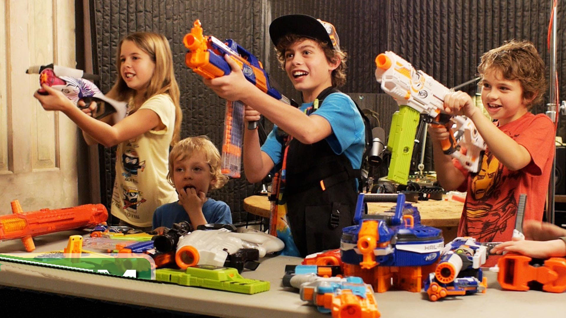 ���� �������. �����, ������������, ������! ������� ������������ Nerf! �� �������� �� �������� ���������! ���� � 3-4 ���� ����! ���� ��������� �����������! ������� �������������! �� ���� ��! ���� 3.