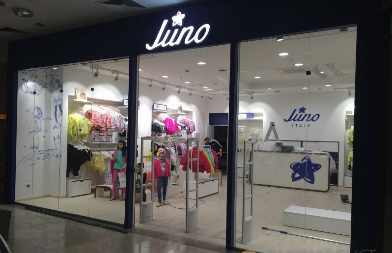 ���� �������. ��������� ��������� �����/���� 2019 Juno - ����������� �����, �������� �� ����� 170 ��, ������� �� 152.