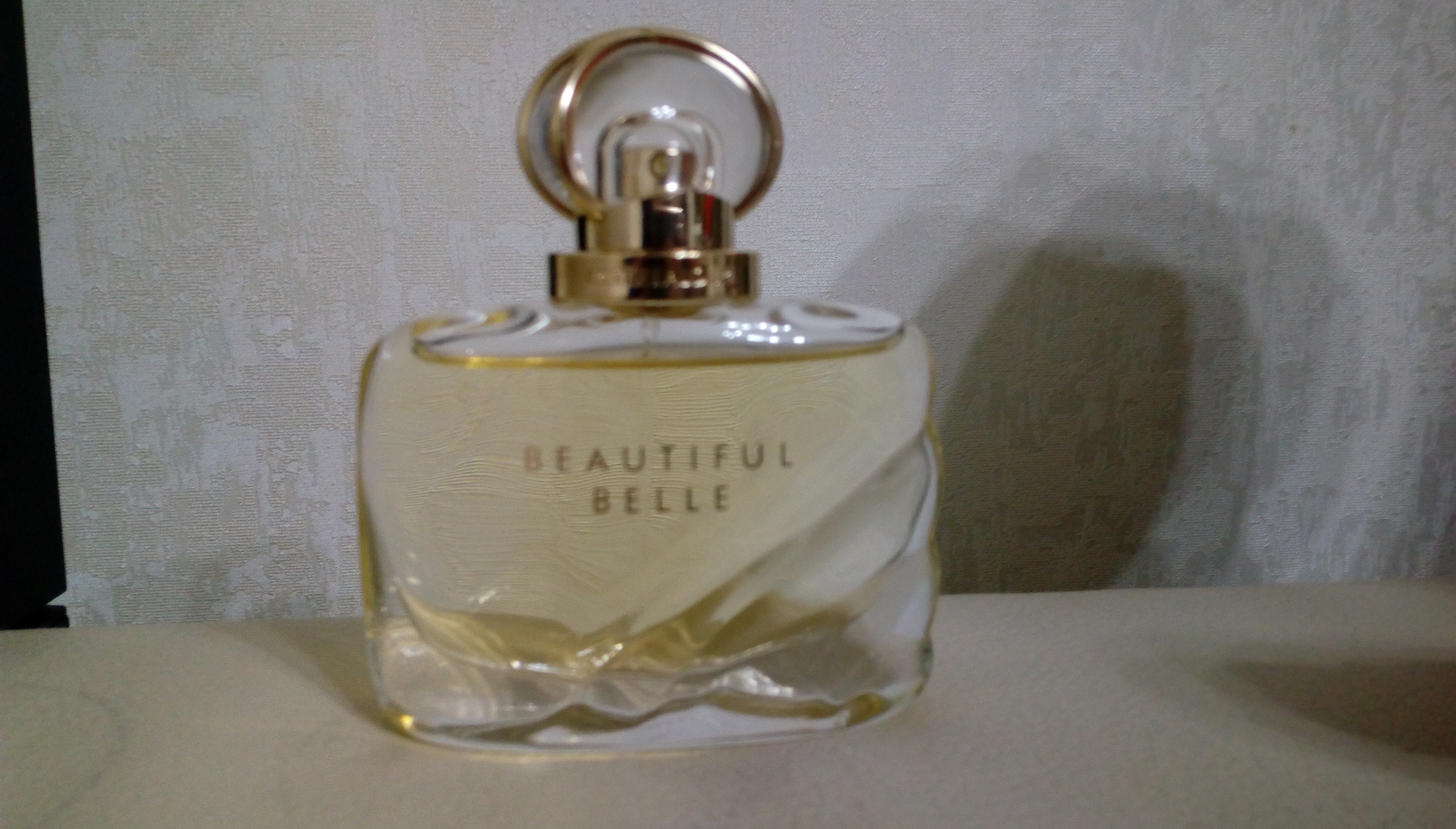 ������� �� Estee Lauder - Beautiful belle. � ���� � �������. 20 �� ��������.����� ���� ���