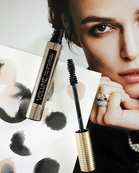 ������� �� Eveline!!! ���� Volume Temptation �������� ����������� ����������� ����, ���������� �����, �������� ���� � ����������� ��������, ��������� ���� ���� ��������� �������� �� ����� �������� ��� �������� � ������������.