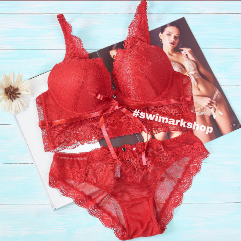 ������ � 9:00 ����. ������� �������� ��������� ������ ����� � 8 �����