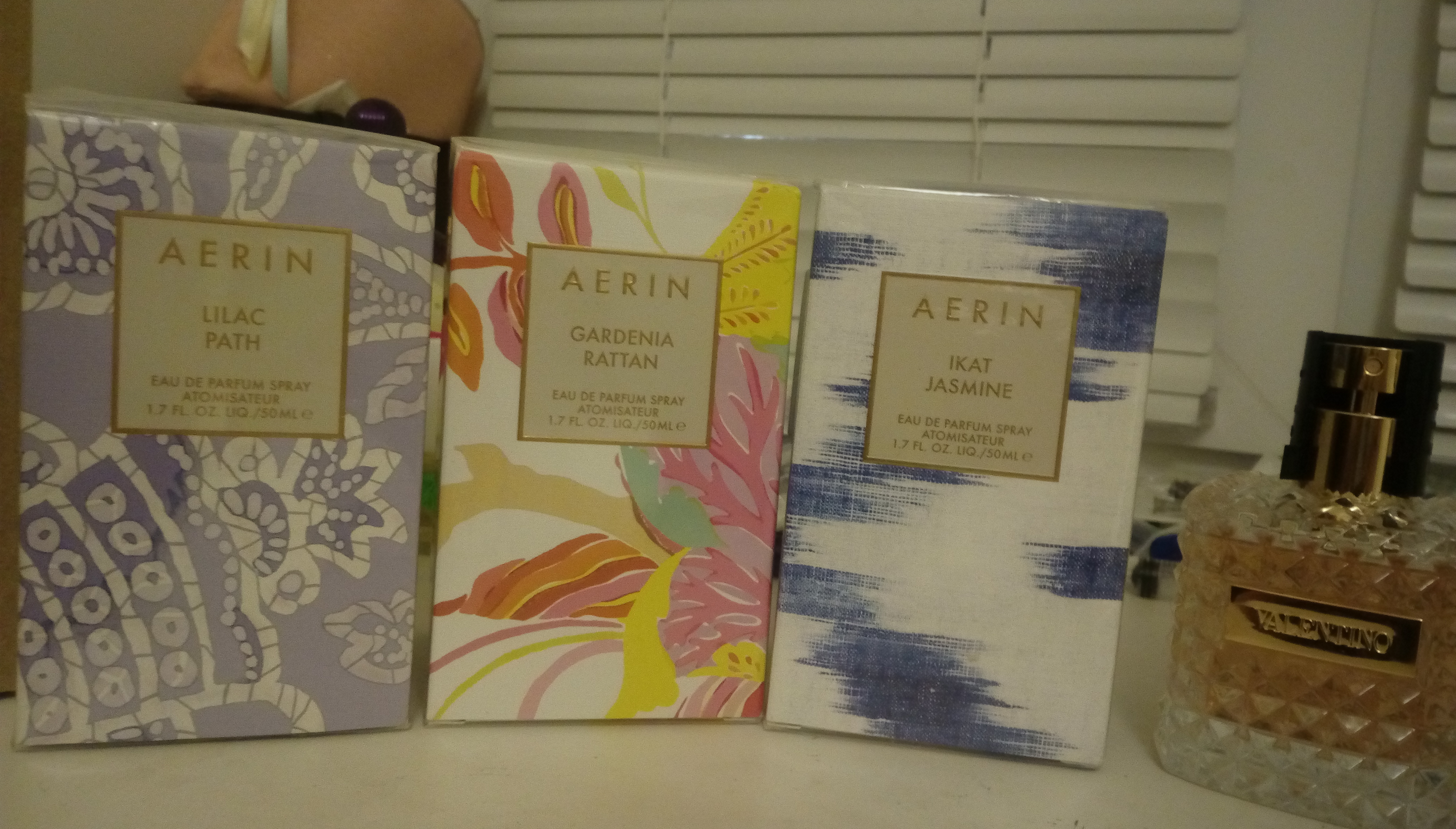 ���������� ������� Aerin, �������� ������ ikat jasmine � gardenia rattan.���� � �������� ������� ����,��� 13%. �������� 10 �� � 50 ��