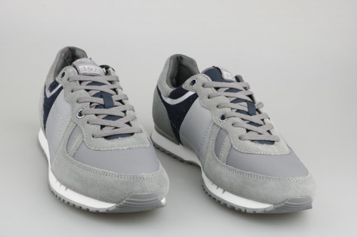 ��������� �������  Pepe jeans   ������� ����: 2000 �   