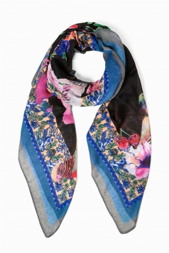 ������ ��������     Desigual ������� ����: 590 ���