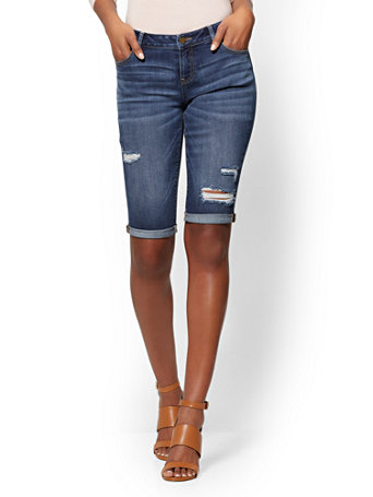 ����� ������� SOHO  ������� ����: 1200 �   