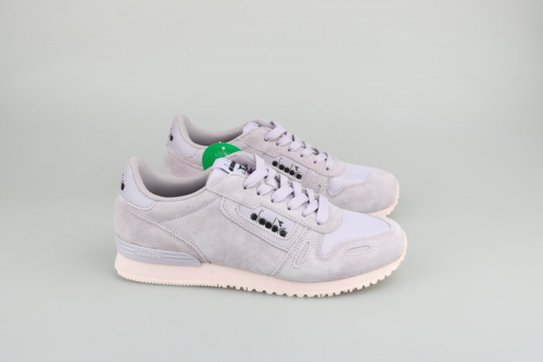 ��������� ������� Diadora ������� ����: 2300 �    