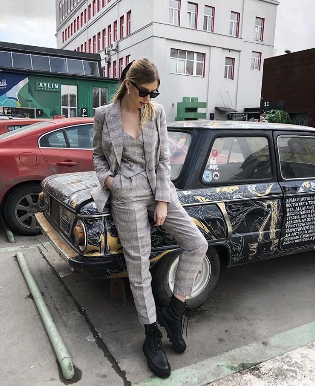 ������ ������� �� ������� �� ���� � ����� ���������� � ������� �������� � ����������. �������� ��� ������ ������ - ����, �������� ��� �������� 