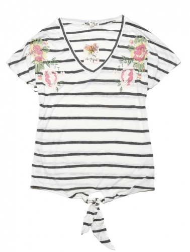 ��������   �����: About a girl   ������� ����: 590 �