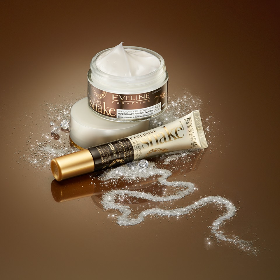 ������� �� Eveline ����� ������ ��� ���� ExclusiveSnake. � �� ������ ����������� SYN-AKE, ����������� �������� �������, ������������� � ������� ���, ������� ����������� ����� � ����������� �������. ����� ����, ����� �� ���� ����� ������ ���� � ������ ţ �