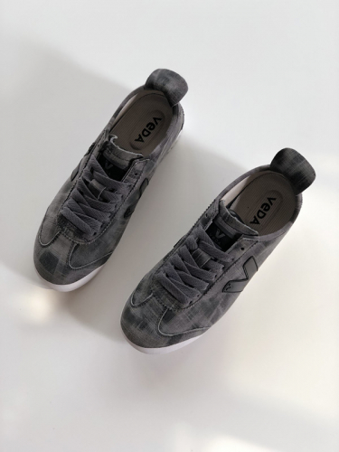 ��������� ������� ������� ����: 1700 �   �����: VEDA  