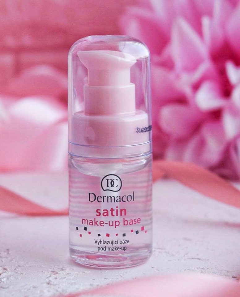 ������� ����������� ���� Satin Base Make-Up �� Dermacol � ���, ��� ��� ������ ���� �����������, �������� ��� ���������� � ���������� � �������� ��������� ������� � ��������� ���. 