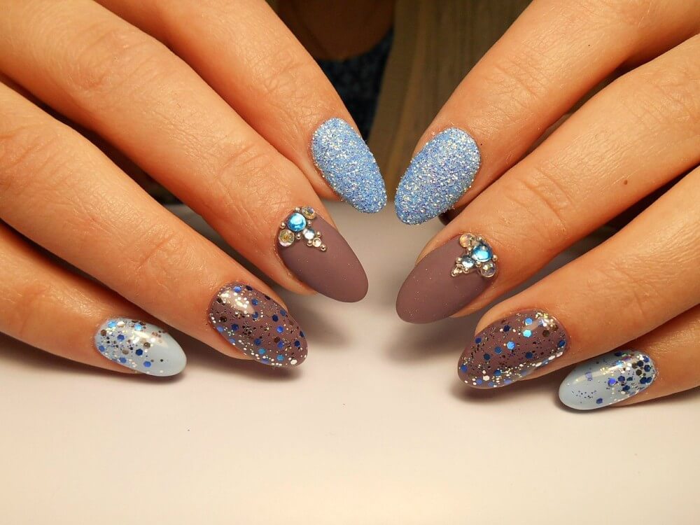 ���� �� 2 ��������. �������:3D ��������,������� ��� ��������� ������,����� ��� ���� � ��� . ������������� ��������� �������� Milv:����������� ������� �������-��������,������������.��-�� ��� ���������� ������. ��� ��� ��������� ����������-37.