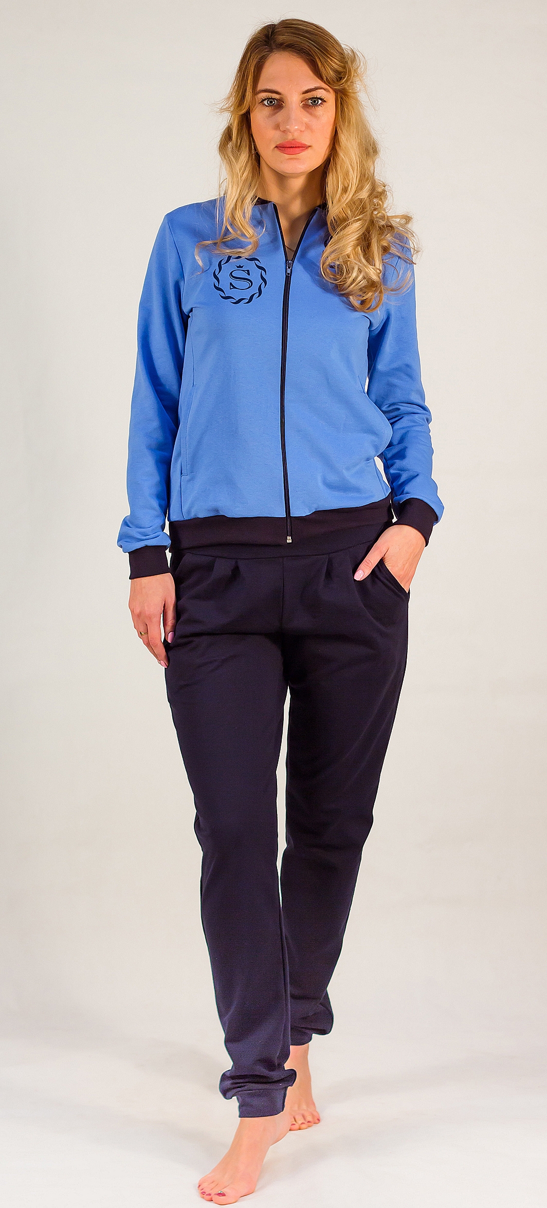 [b]���� ������� �� 20.10.������������������ �������� �����. ������� ����������� �� ������ �����. ��������� ��� � 42� �� 72�. ���������� �� 100 ��� � �������� �� 30 ���! ��� �����! ��������� �������. �����-17[/b]