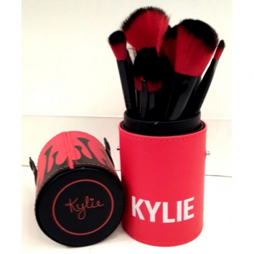 ���������������� ����� ������ KYLIE � ������� ������ (10��)    ������� ����: 700 �