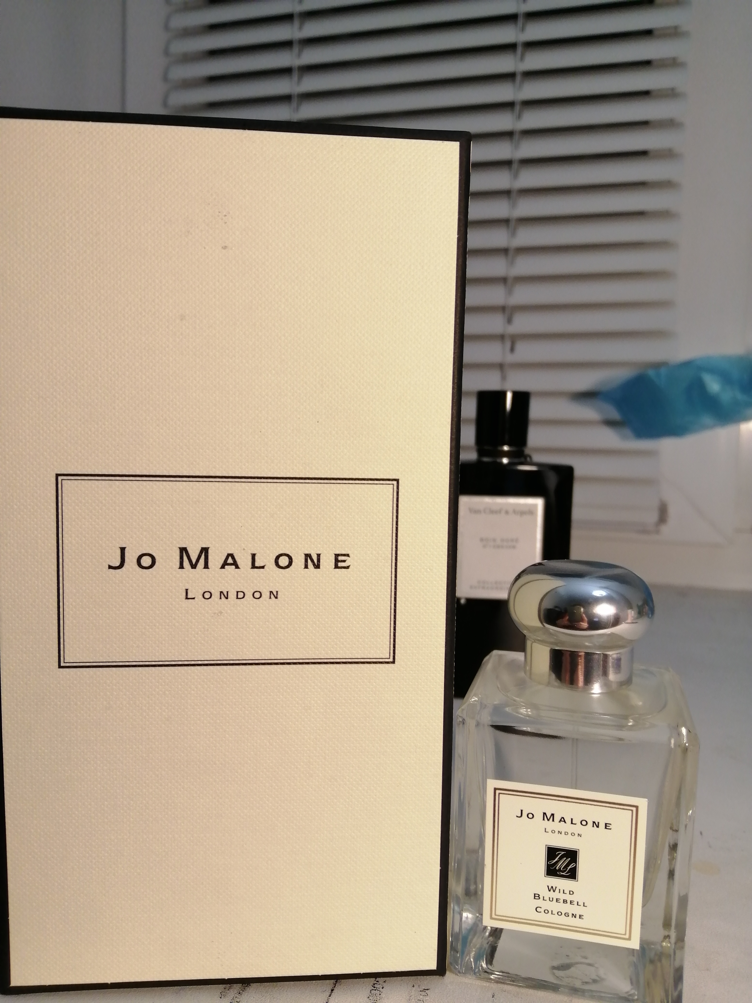 � ���� �� ����� ������� ������� Jo Malone Wild Bluebell � ������ 50 �� �� �������� ����. ����� 3800+%. � ������ ��� ������� ������ 30 �� ����� 3990. ������ � ���������� , �� ������, ����� �� �������