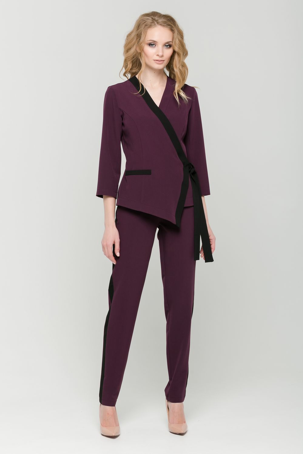 �������� ������! ����� � ������� � �������� �������� 3/4, ������ �� ������ �����. �� ������ ������ ���� ��������� �������� �� ������������ ����� �����. ����� V-��������. ����� ������������ �� ������� ����, ������� �������� �� ����������� �����.