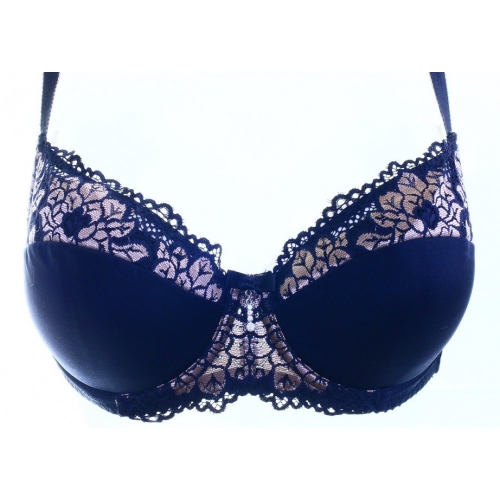 ���� �� 09 ������. �������� ������ ����� �� CharmWomen (������) ����� �� � �� G. ����������� �� 340�, �������� 550�. �����-16.