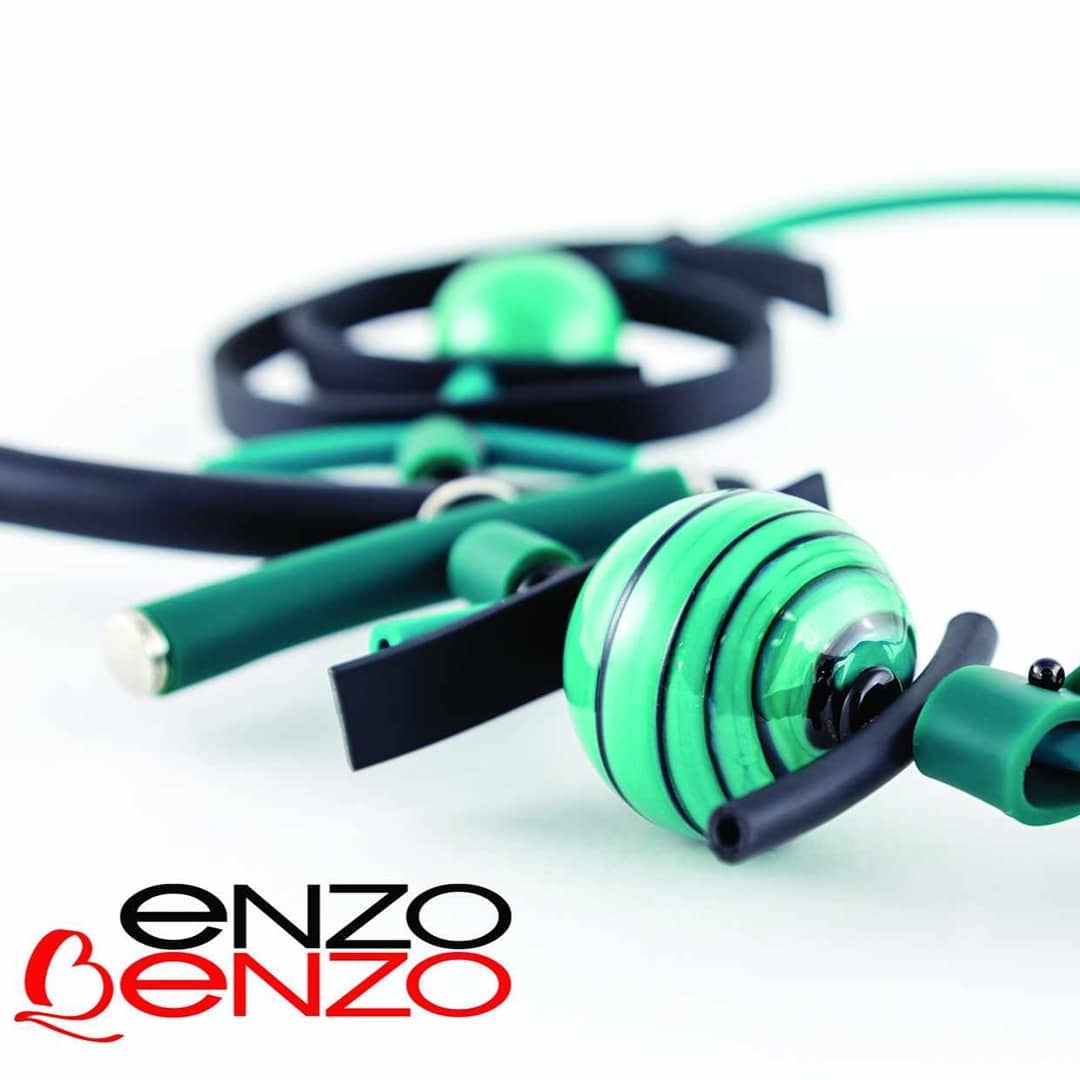 ���� ������� �� 16 �������. ��������������� �������. ���������� E**nzo B**enzo � ��� ����������� ������� � ������. ���������, ������� �������� ��������. �������.