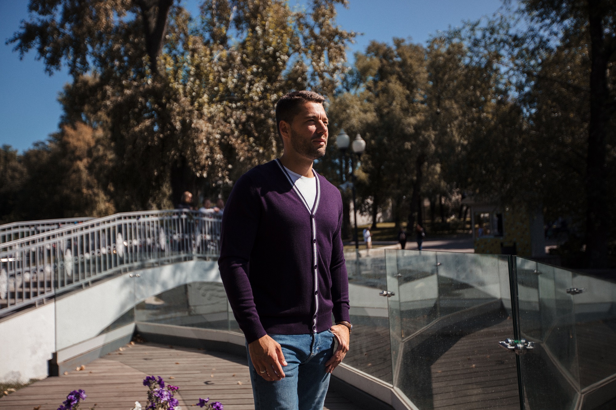 J0hn J�niford ����������! ����� ���������� �������, ������ �������� ������ �� ����� ����, �������� ������ �� 550 ���.