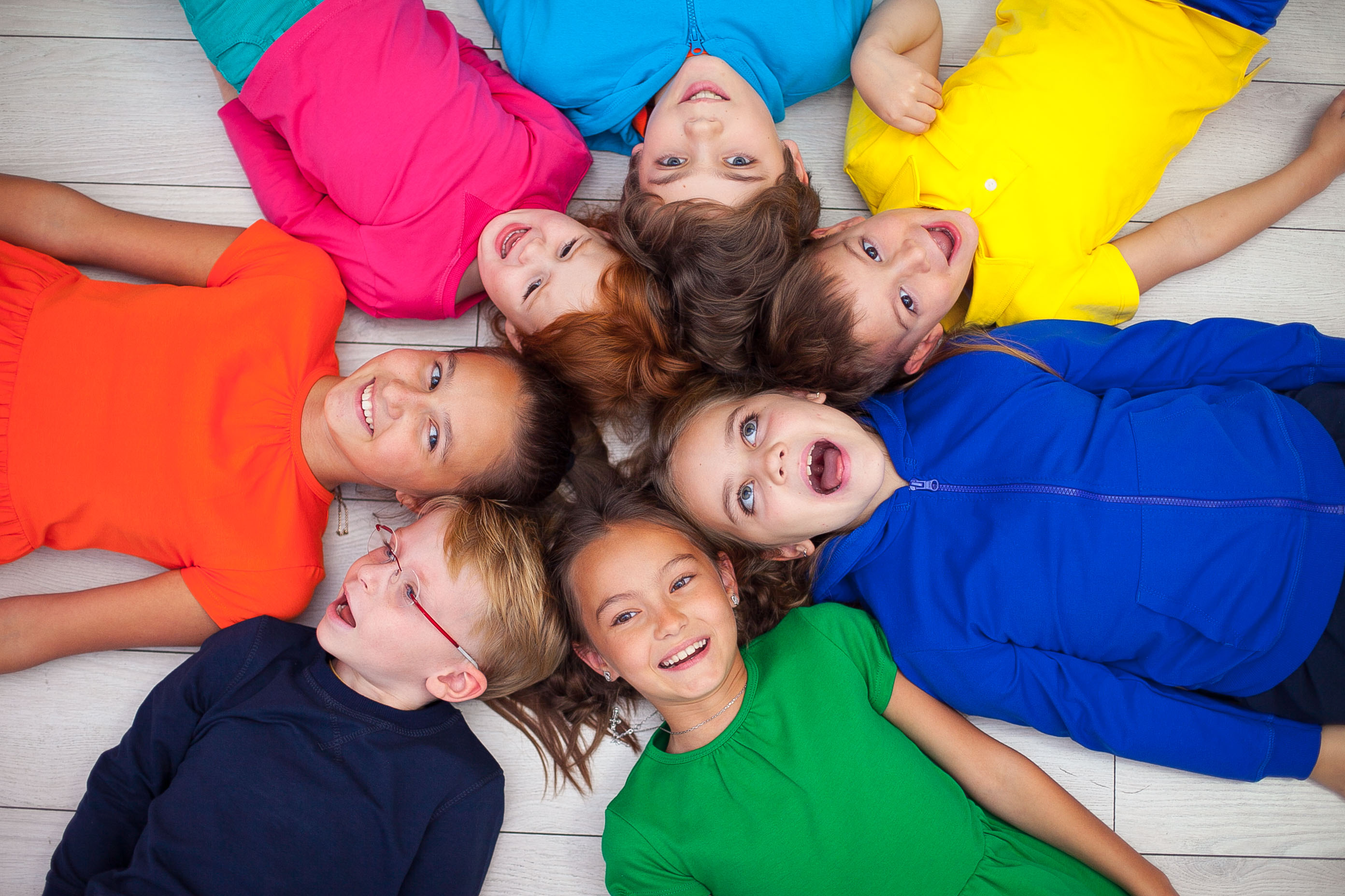 [b]���� �� 29.03. �������� ������� ���������� ������ Loloclo �� ������������������� ��������� (������) �� ������� �����. ���� �� 240 ���., ��������, ������ �� 210 ���. ��� ����� �� 0-12 ���.[/b]