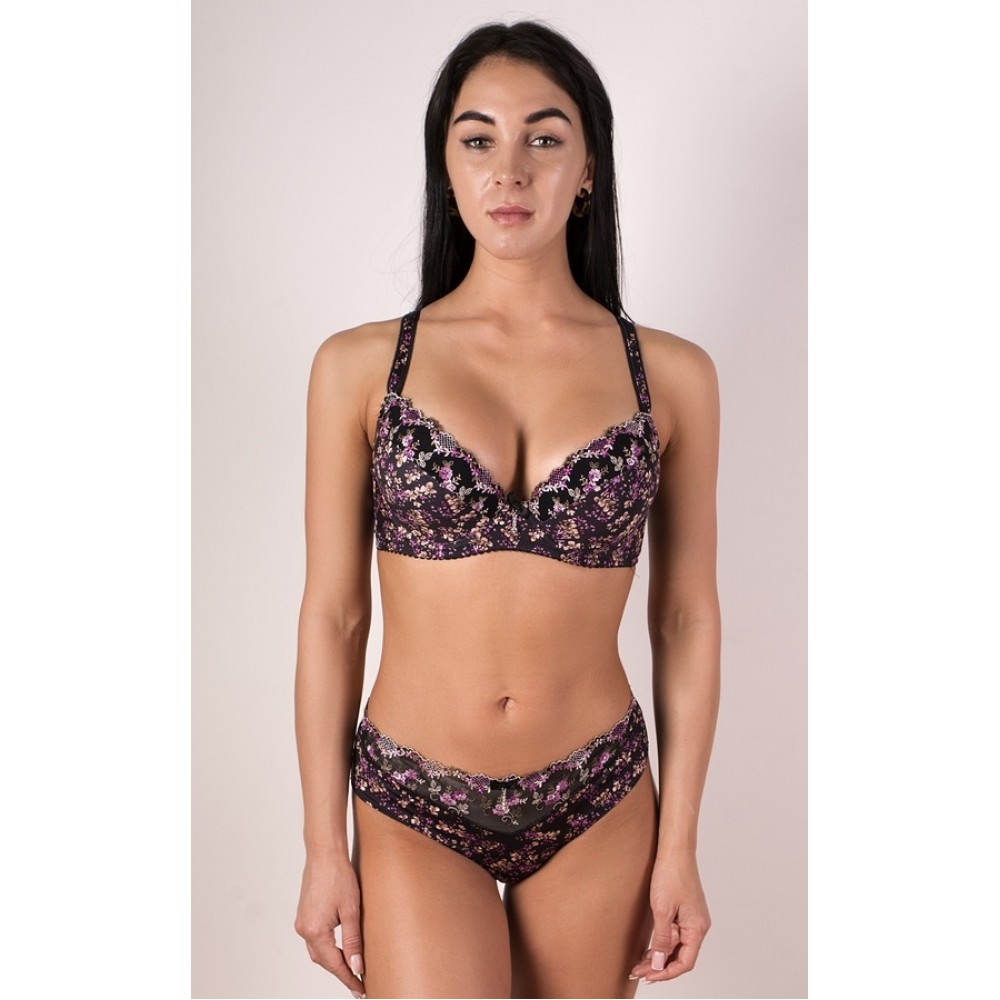 ���� �� 27 ������. �������� ������ ����� �� CharmWomen (������) ����� �� � �� G. ����������� �� 350�, �������� 560�. �����-18.
