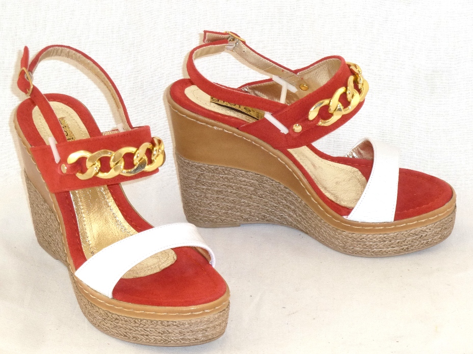 ����� Lis))ka, S))K made in Italy ��� ��������� ������! ����������� �������� � ������������. ������� �� 35 �� 41. ���������� �������� ������!