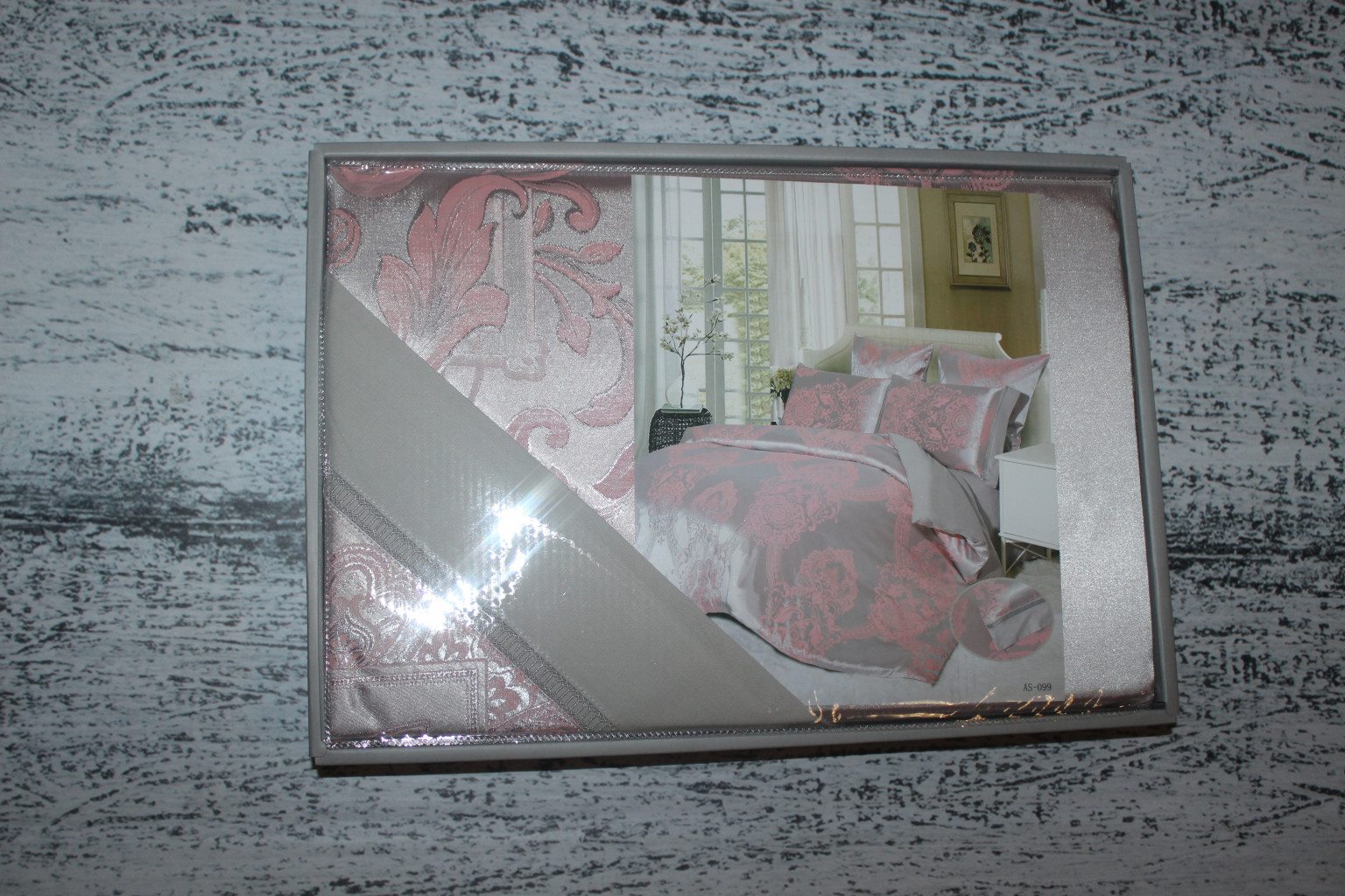 [b]���� �� 06.07. ������������ ���������� ����� �� �����-��������, ����-������ � �����-�������� �� ��������� �� Arlet[/b]