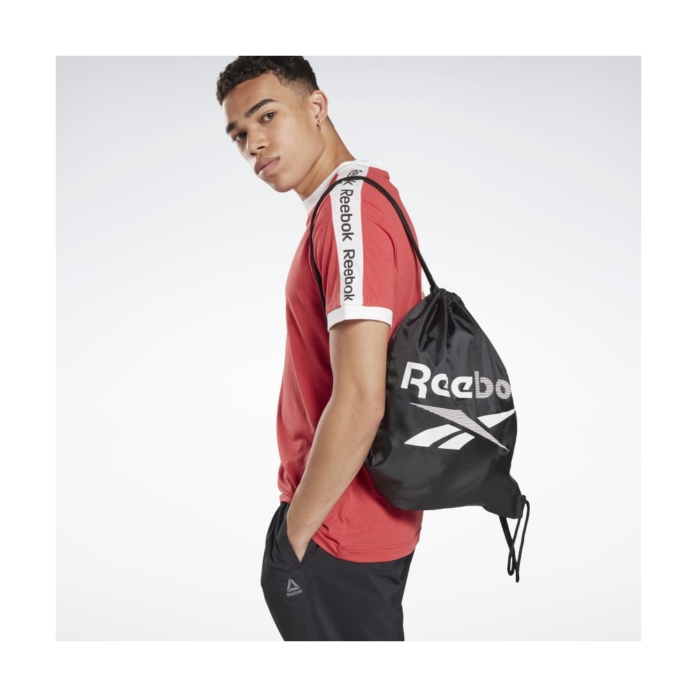 ����������, �������� ����� As*ics, Ree*bok, Ni*ke � ��. �������, ��������, ����� ��� �����, ����� �� ����, ������� ������� ����� �� ��������������� �����!