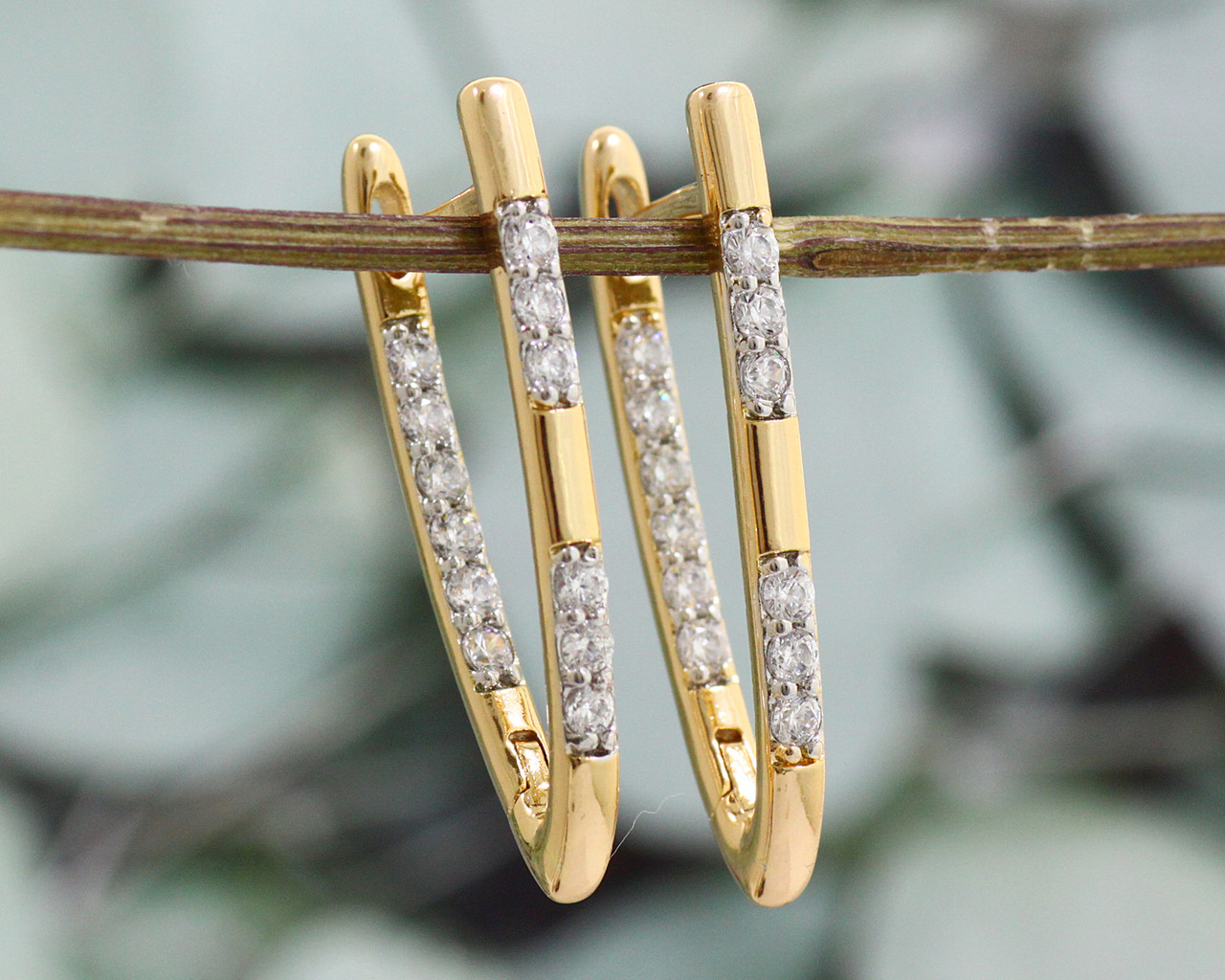 ����� �������� ������� � ���� ����� ������� VELVETT