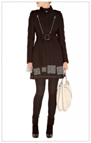  KAREN MILLEN ������ �� ������� 90%. ����� 900���