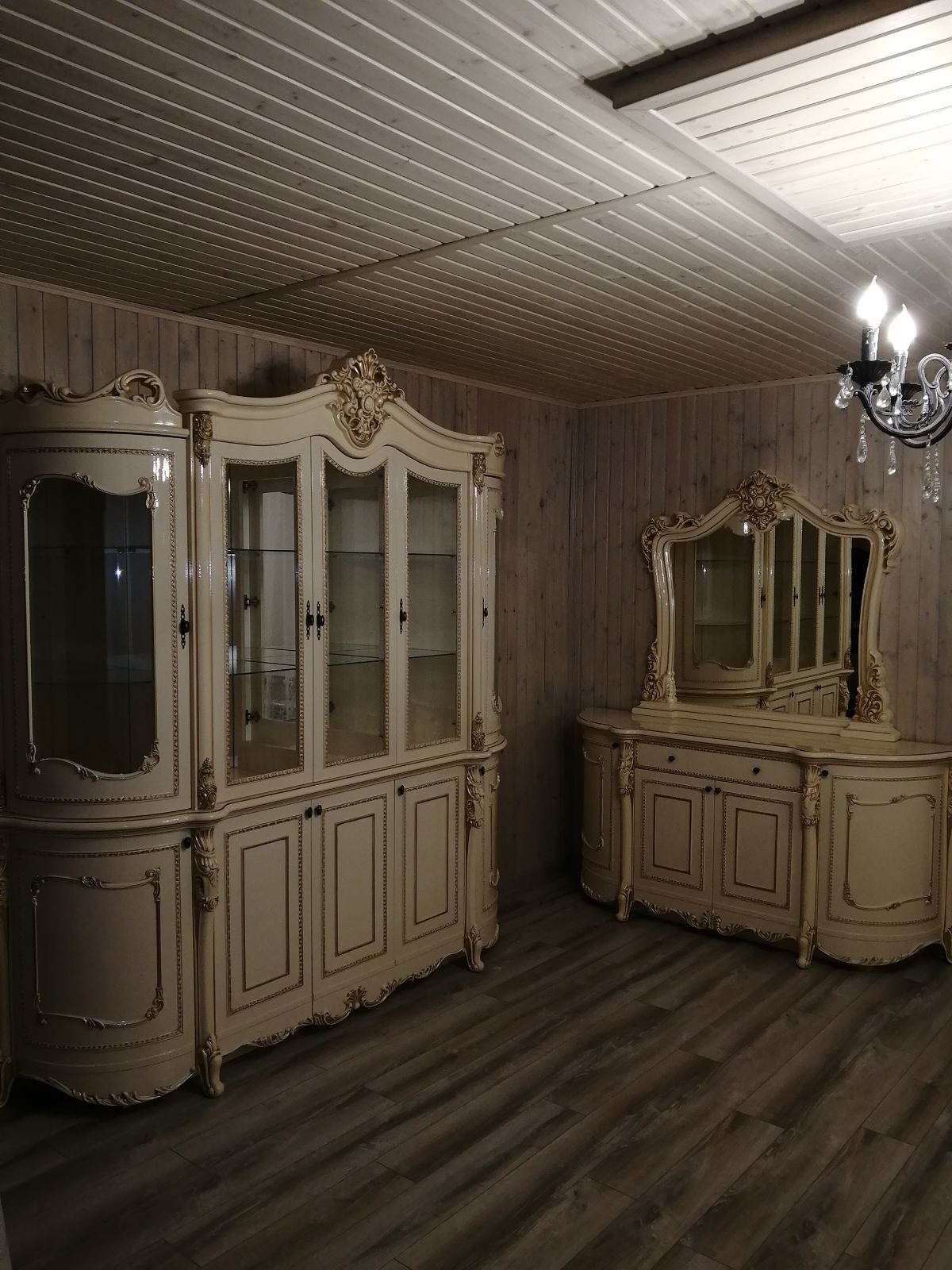 [b]   ���� ������� �� 17 �������. �������� ������ � ������������ �����, �����, ��������, ��������� ������   [/b]