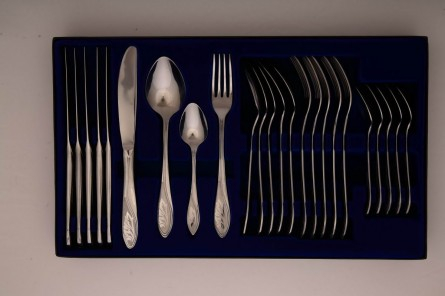 �������� �����!!! �� ����� �������� ������� �������!!! ����� �������� �������� 24 �������� ��� ���� ������ �-9 "�����" ������� ����: 1976 � +��� �������: ��-87/42 (����������� �����, 6 ������) �����: ���������� ����� ������� ���: �� ���� �������