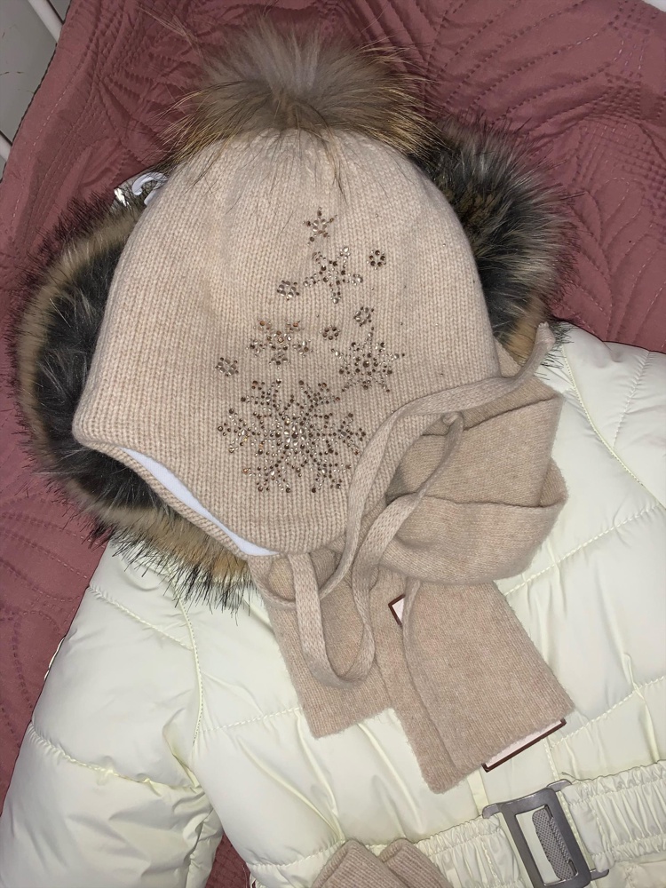 [b]��������-���� �� 23.12. ����� ����������. ������� � �������� ����� � �����, �����, �������, �������� To*tti, Ko*tik, ��� ���� ����� - 16 ����. ������ ����������� ������ ������, ������, �����, �������, ������ �����������.[/b]