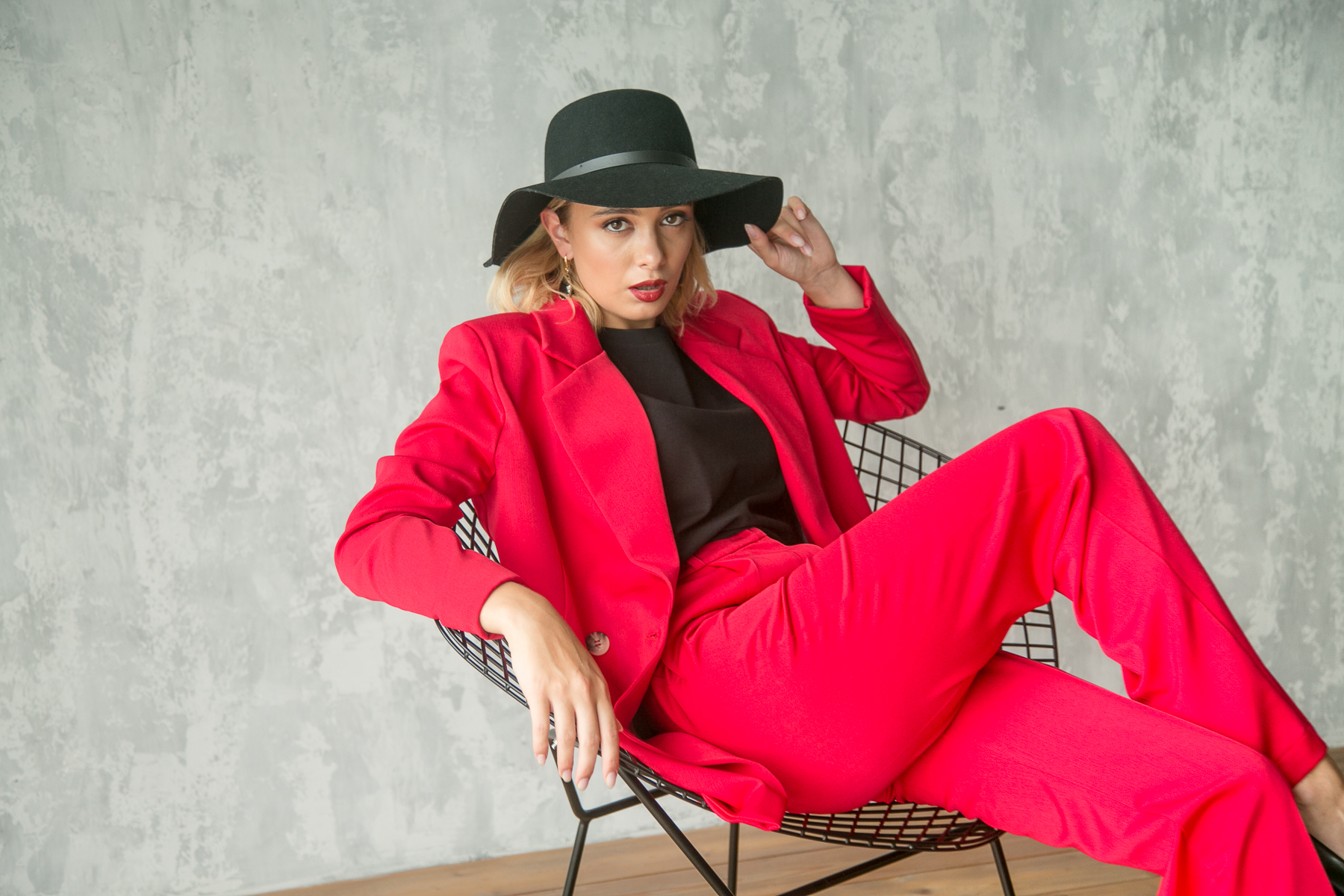 Lady in red... ��� ����� � ������. ����� ������� �� �������� ��������� �� Jetty. ����� �������� ����� � �����, � ����� ������.