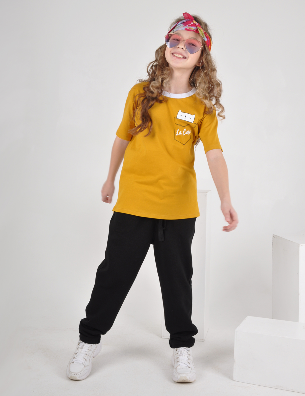 ���� �� 02.03. ������� �������� �� �@����! ��� ��������� � �������! �������, ��������, ������, ����� � ��������! ������� �� 30 �� 42-��. ���� �� 100���.