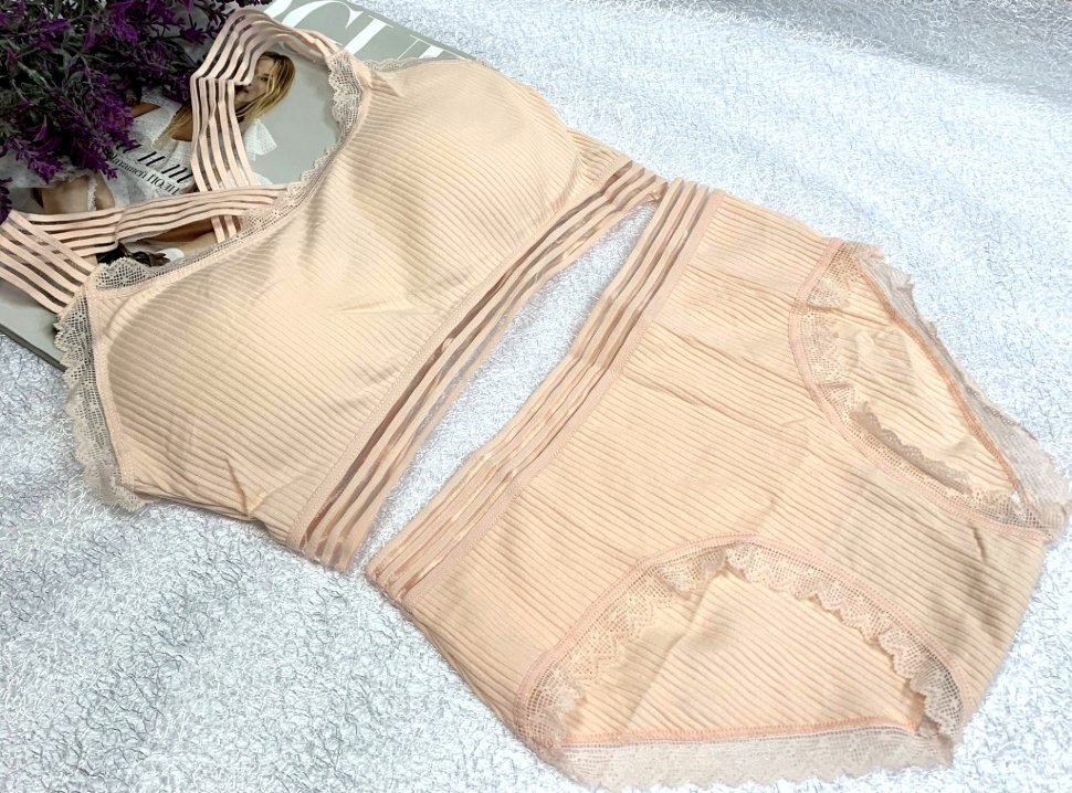 ��� ������ � ������� �������!!!����� ������ � ������ �� �����. �������� ���� � ����� ������� . ����� ����������. �������� �� ����� ������ � 42 �� 46 ������. ����� ����� �������� �� 0-2 ������.���� 440 ���