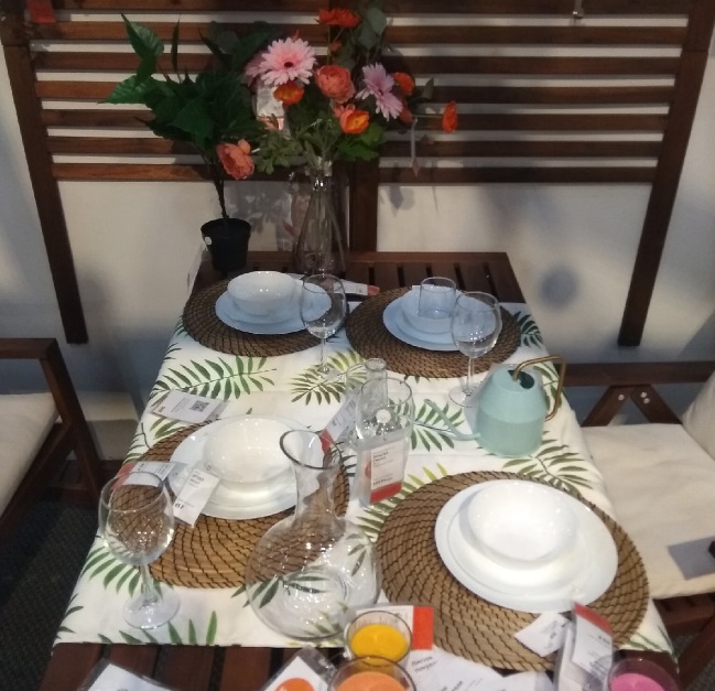 ����-102. ����� ����������� ����������� ����� Ikea Family. 