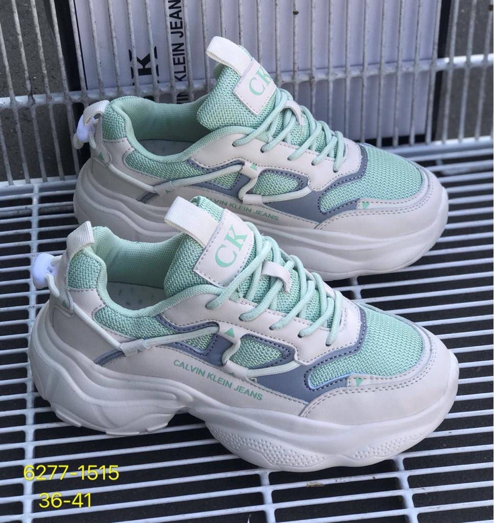 ��������� Calvin Klein -  24.5 ��  ( � ���������� 39 ��) ������� 37,5-38 �� ����� �� 2100 ��� ��������! ������� 18 ����!