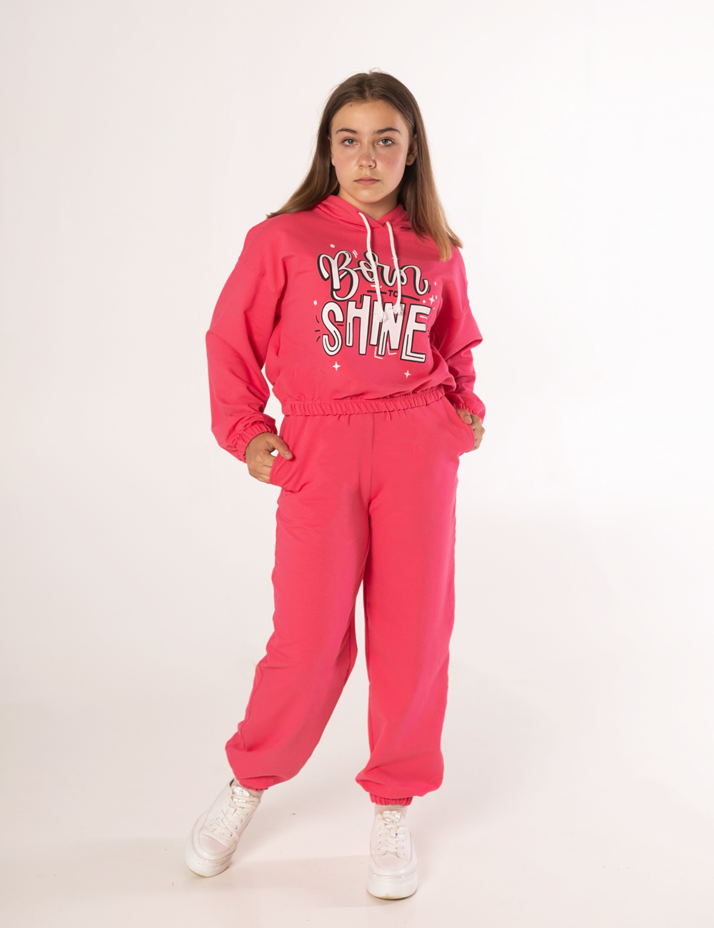 ���� �� 16.08. ������� �������� �� �@����! ��� ��������� � �������! �������, ��������, ������, ����� � ��������! ������� �� 30 �� 42-��. ���� �� 100���.