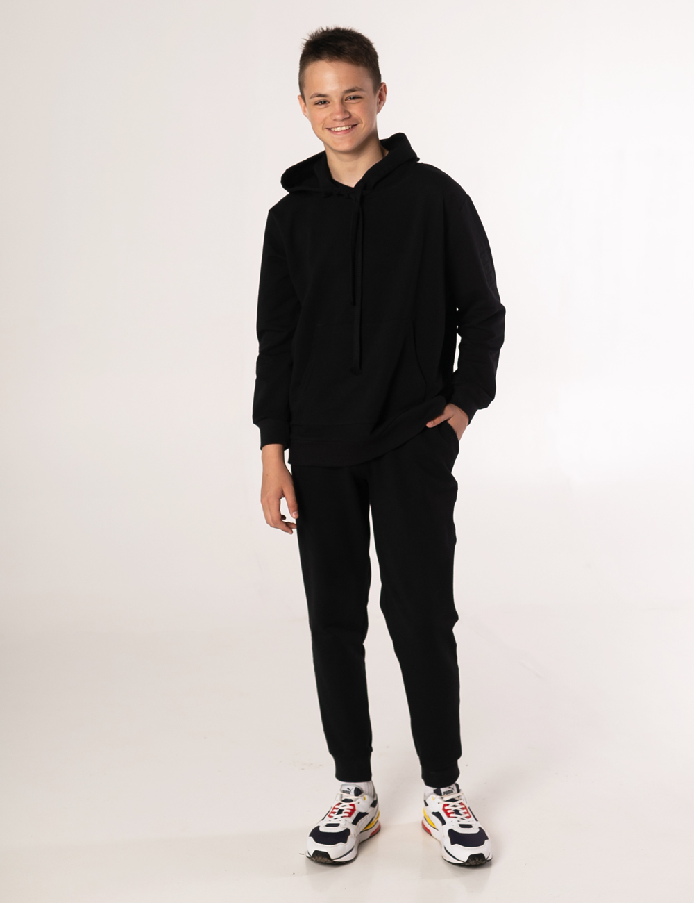 ���� �� 16.08. ������� �������� �� �@����! ��� ��������� � �������! �������, ��������, ������, ����� � ��������! ������� �� 30 �� 42-��. ���� �� 100���.