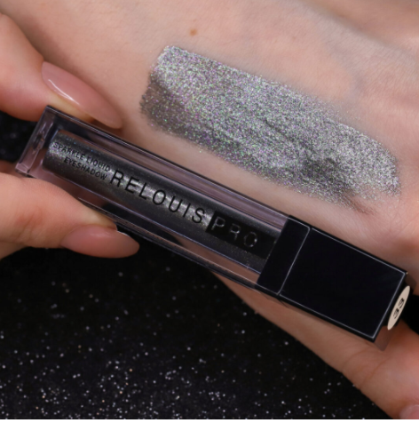 ������ ������� ���� ��� ���-��� ������� ��� �������. ���������� ��������, ����� ���� ������, ���������� ������ �ӣ ��� �������� � Sparkle Liquid Eyeshadow.