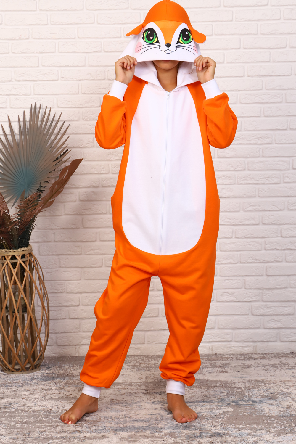 ���� �� 18.10. ������� �������� �� �@����! ��� ��������� � �������! �������, ��������, ������, ����� � ��������! ������� �� 30 �� 42-��. ���� �� 100���.  