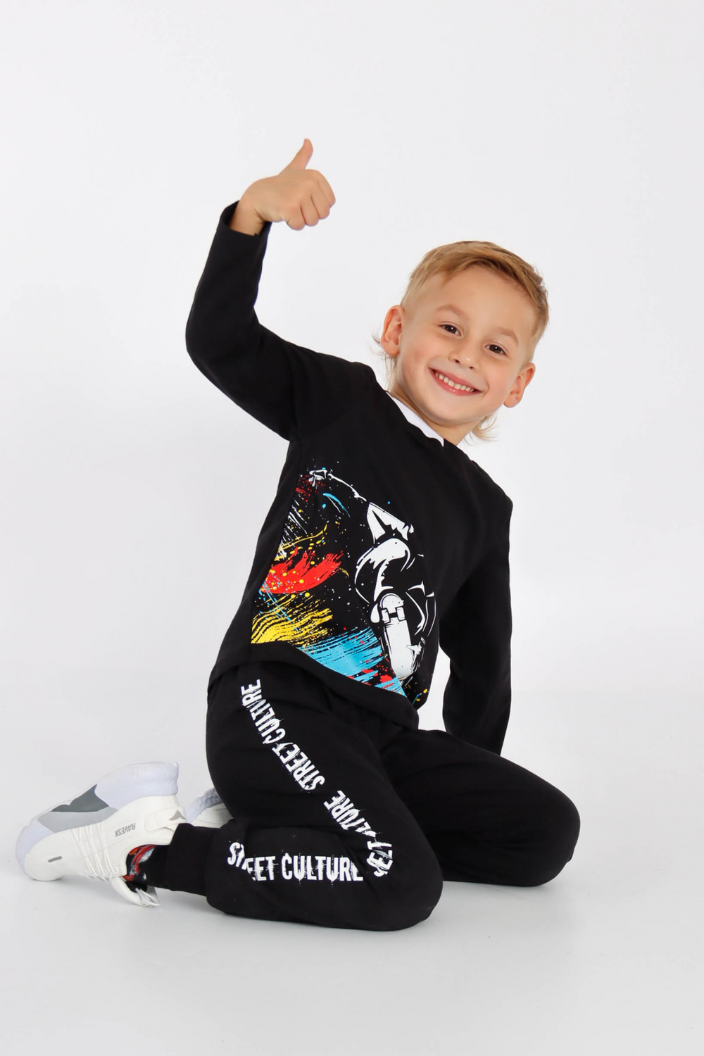 ���� �� 17.01. ������� �������� �� �@����! ��� ��������� � �������! �������, ��������, ������, ����� � ��������! ������� �� 30 �� 42-��. ���� �� 100���. 