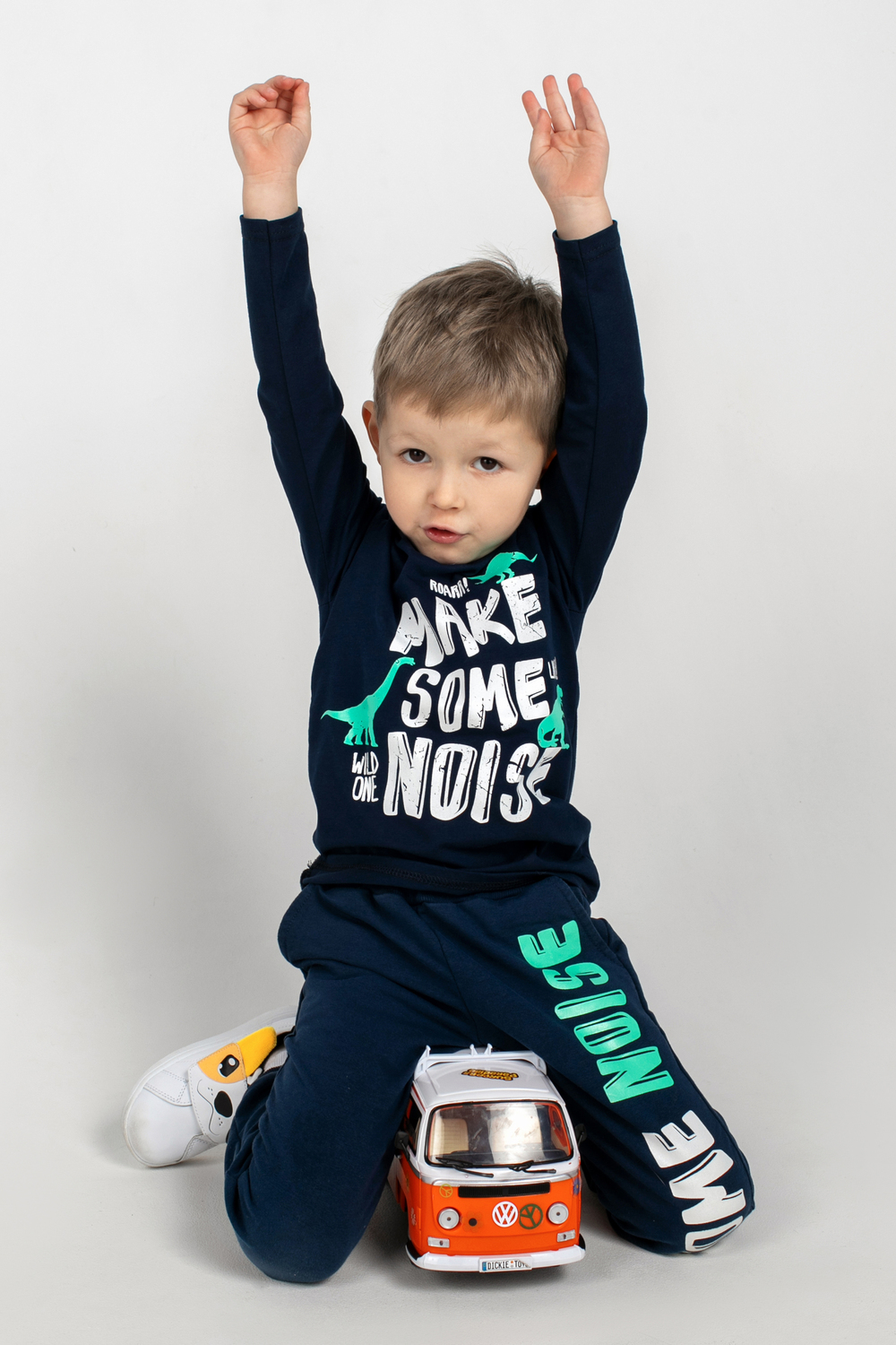 ���� �� 31.01. ������� �������� �� �@����! ��� ��������� � �������! �������, ��������, ������, ����� � ��������! ������� �� 30 �� 42-��. ���� �� 100���.