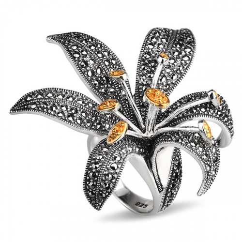 ��������, ������������ ������ - �������!!!!  ���������� ������ � ��������, ����������� Swarovski � ���������  ��-���� ������� ����: 8160 �+���  ������� ���: ��-����  ������: ������� 925 �������� �������: ������ ������� ���: 17.63 ��.